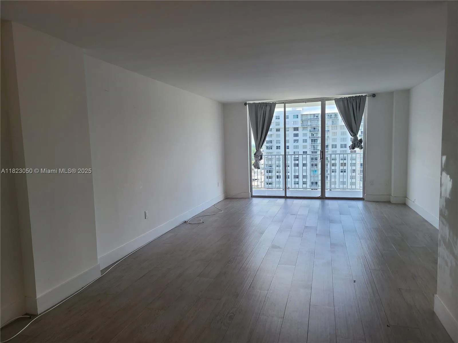 2851 NE 183rd St # 1812E, Aventura, FL 33160 photo 4
