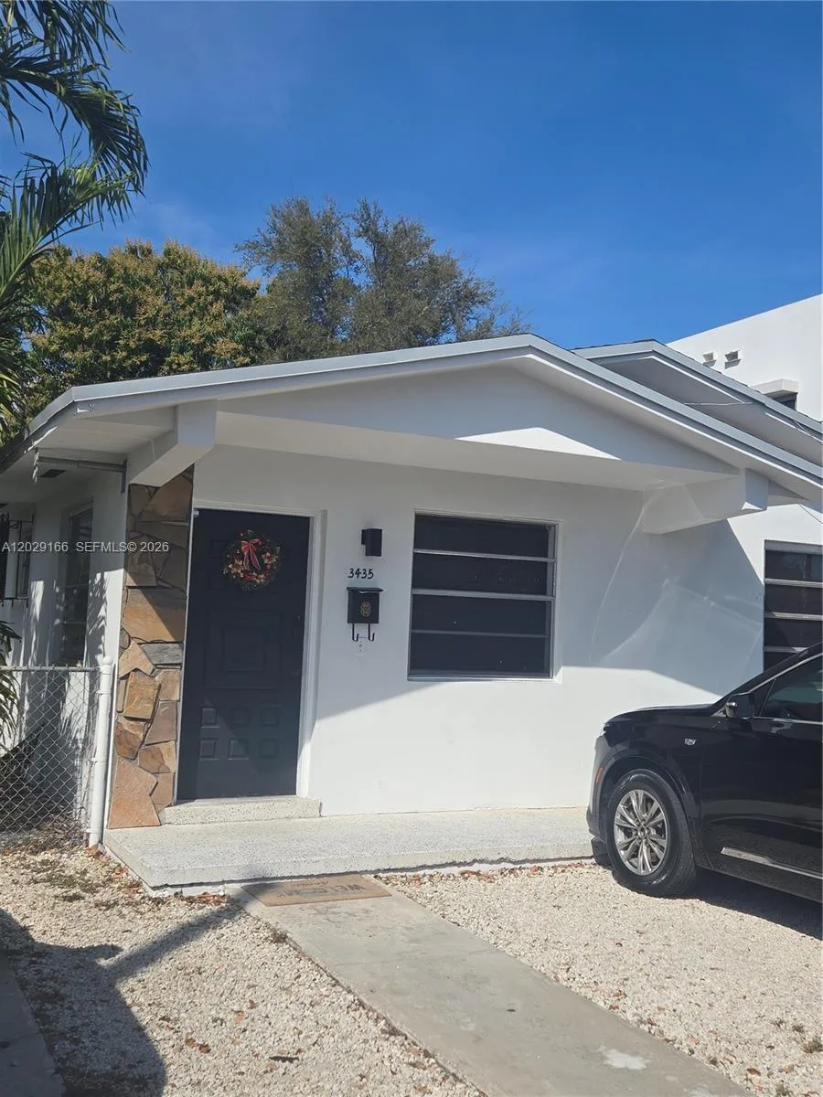 3435 NW 4th St, Miami, FL 33125