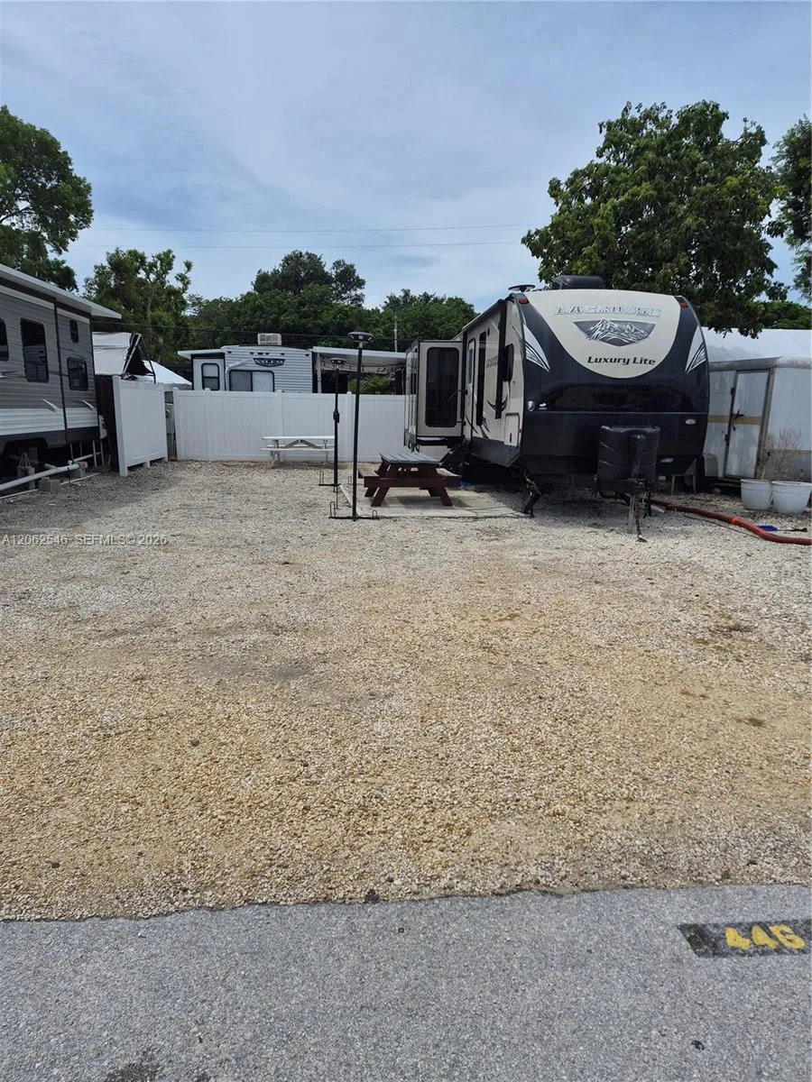 325 Calusa St, Key Largo, FL 33037