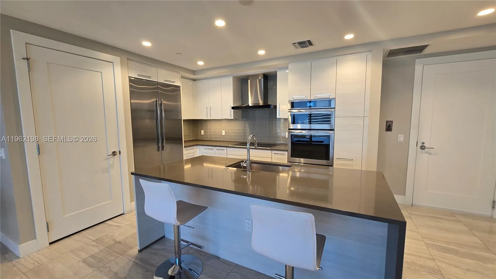 100 E Las Olas Blvd # 2202, Fort Lauderdale, FL 33301 photo 3