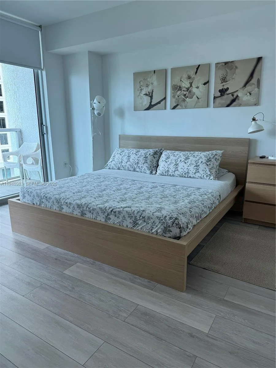 500 Brickell Ave # 1704, Miami, FL 33131 photo 11