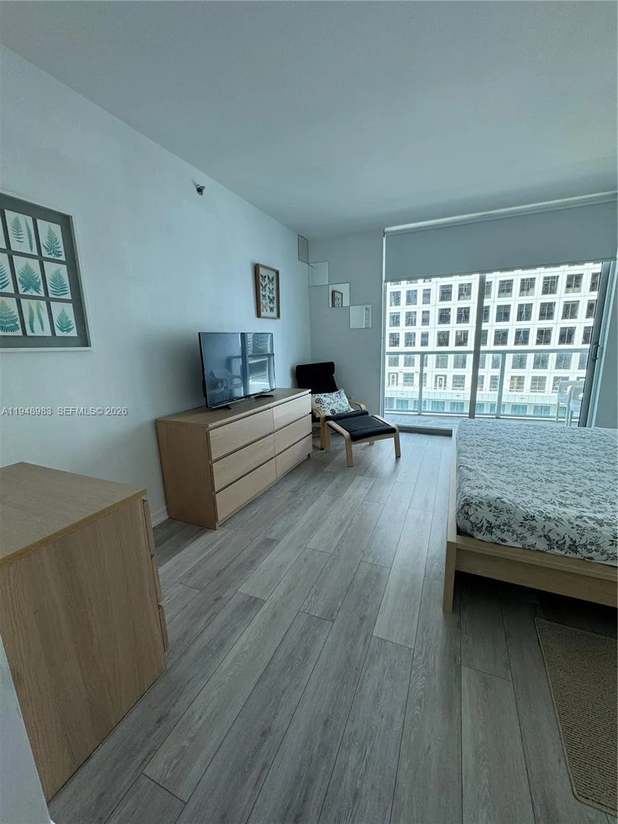 500 Brickell Ave # 1704, Miami, FL 33131 photo 8