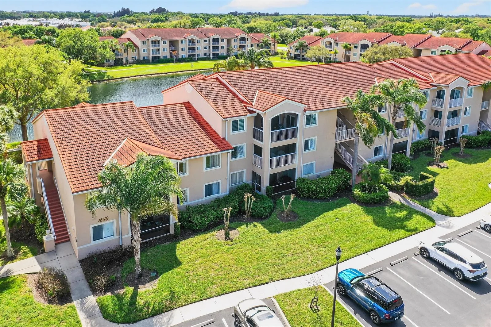 1640 N 42nd Circle # Unit 305, Vero Beach, FL 32967