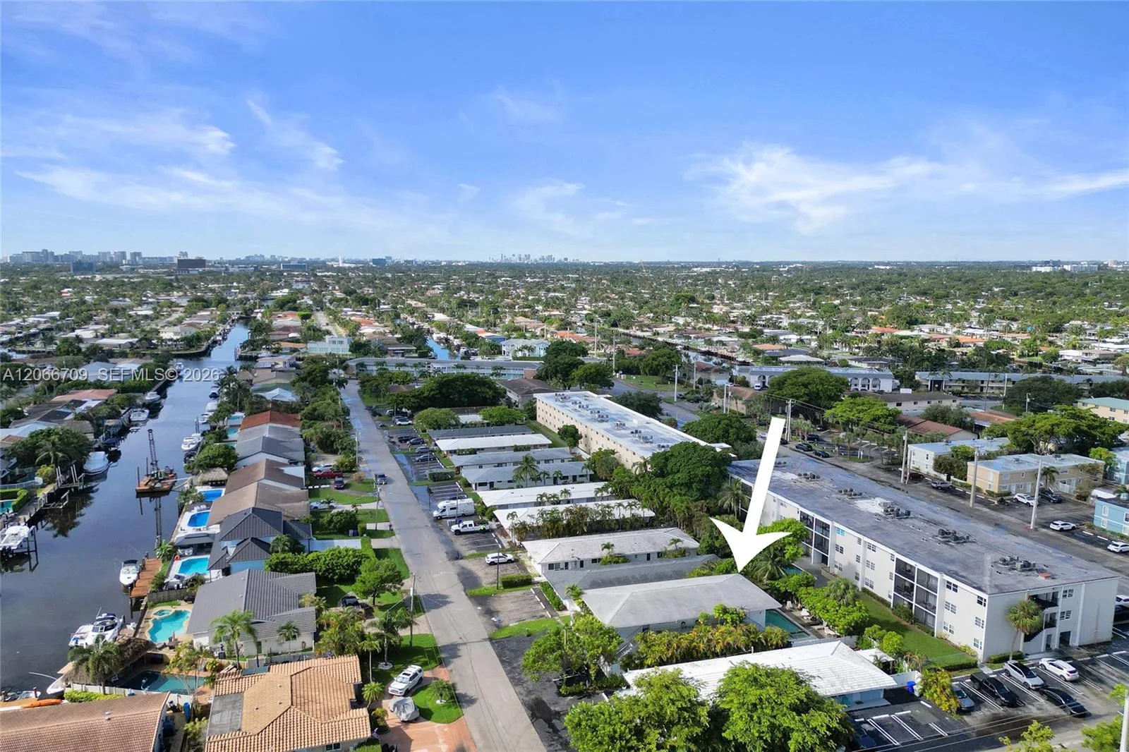 305 SE 12th Ave, Pompano Beach, FL 33060 photo 6