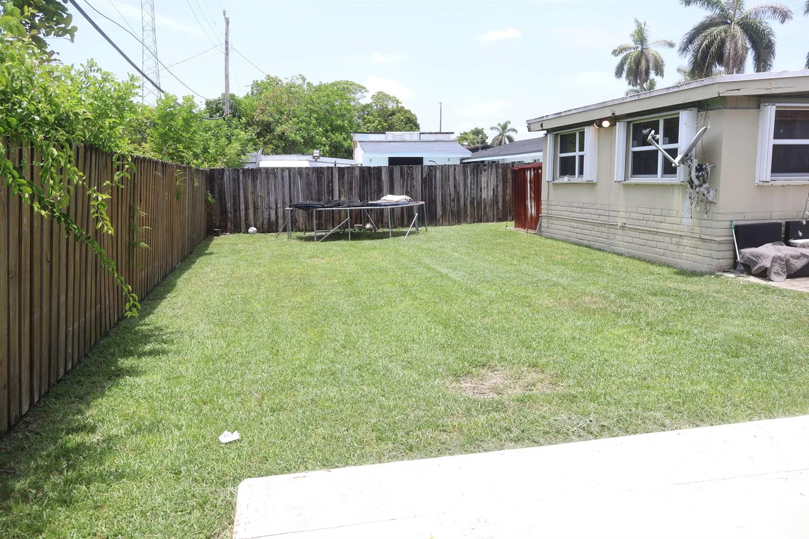 950 NW 175TH Street, Miami Gardens, FL 33169 photo 4