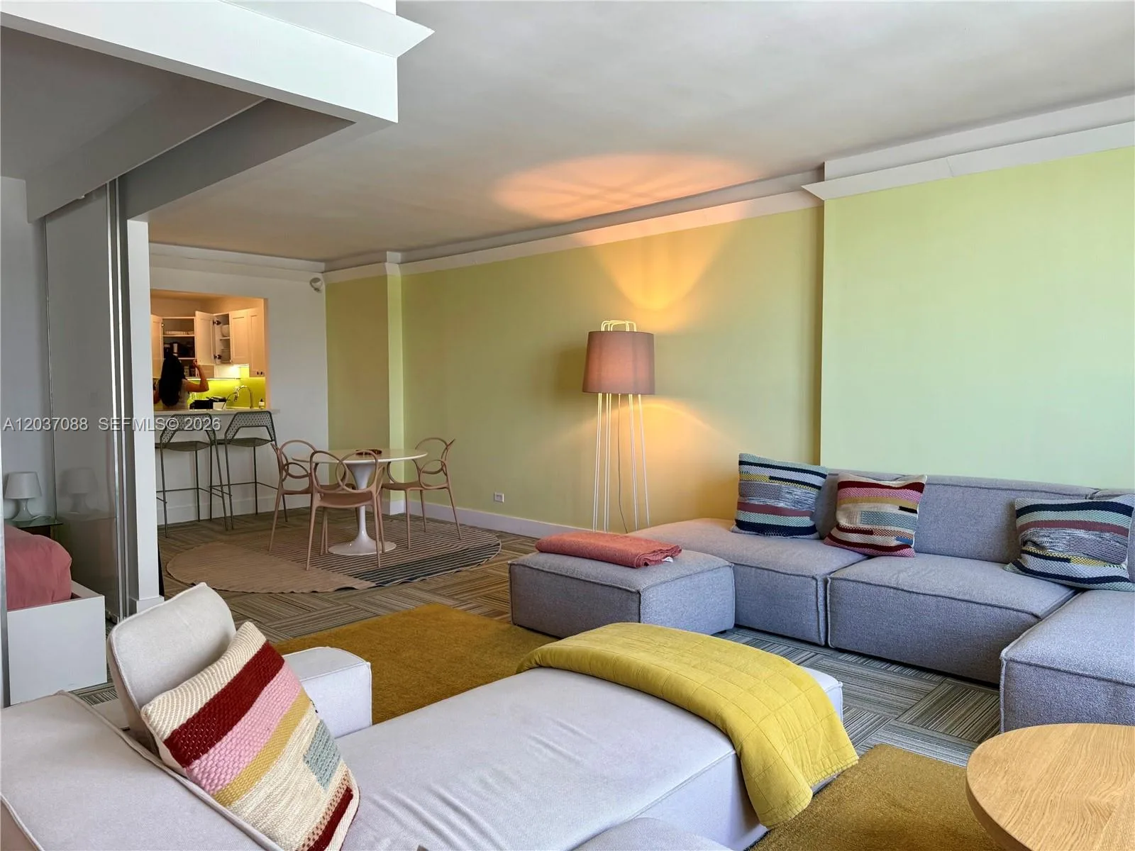 2301 Collins Ave # 614, Miami Beach, FL 33139