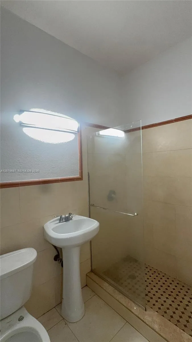 14800 NW 2nd Ave # B, Miami, FL 33168 photo 3