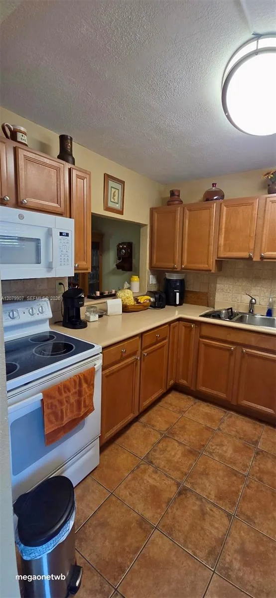 2728 N Garden Dr N # 112, Lake Worth, FL 33461