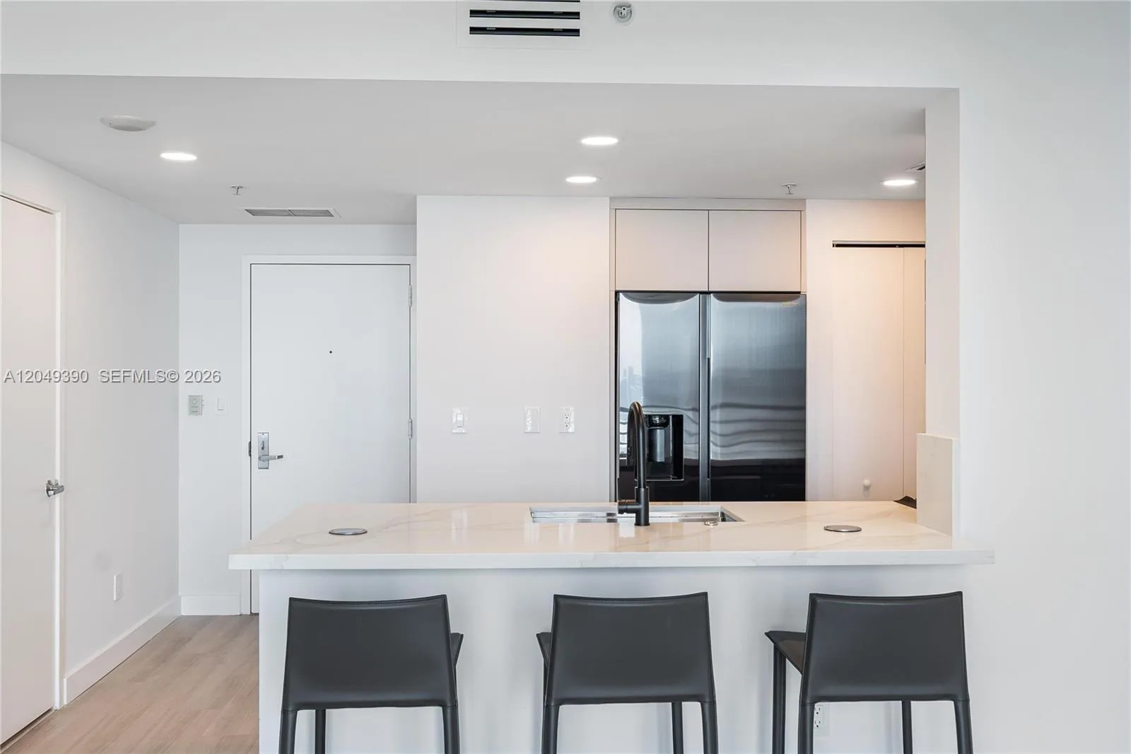 325 S Biscayne Blvd # 2920, Miami, FL 33131 photo 9