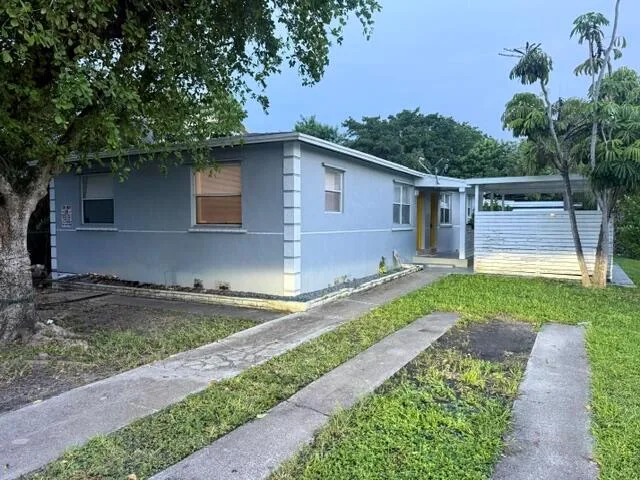 703 N 5TH Street # 1, Lantana, FL 33462