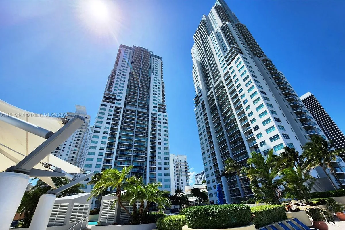 253 NE 2nd St # 318, Miami, FL 33132