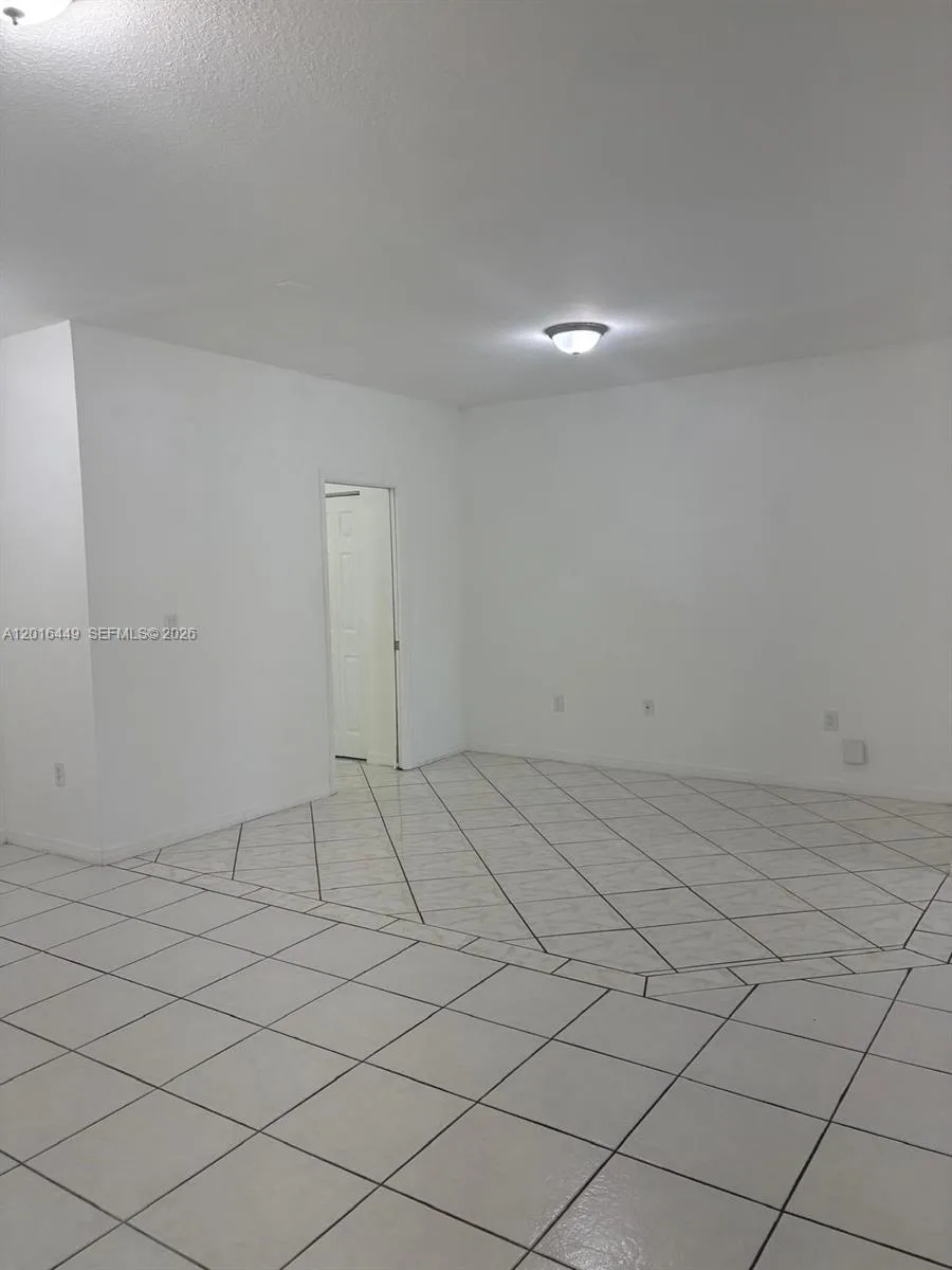 8525 SW 165th Pl # 8525, Miami, FL 33193 photo 4
