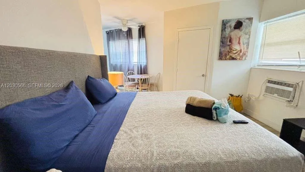 109 SE 9th St # 2, Hallandale Beach, FL 33009