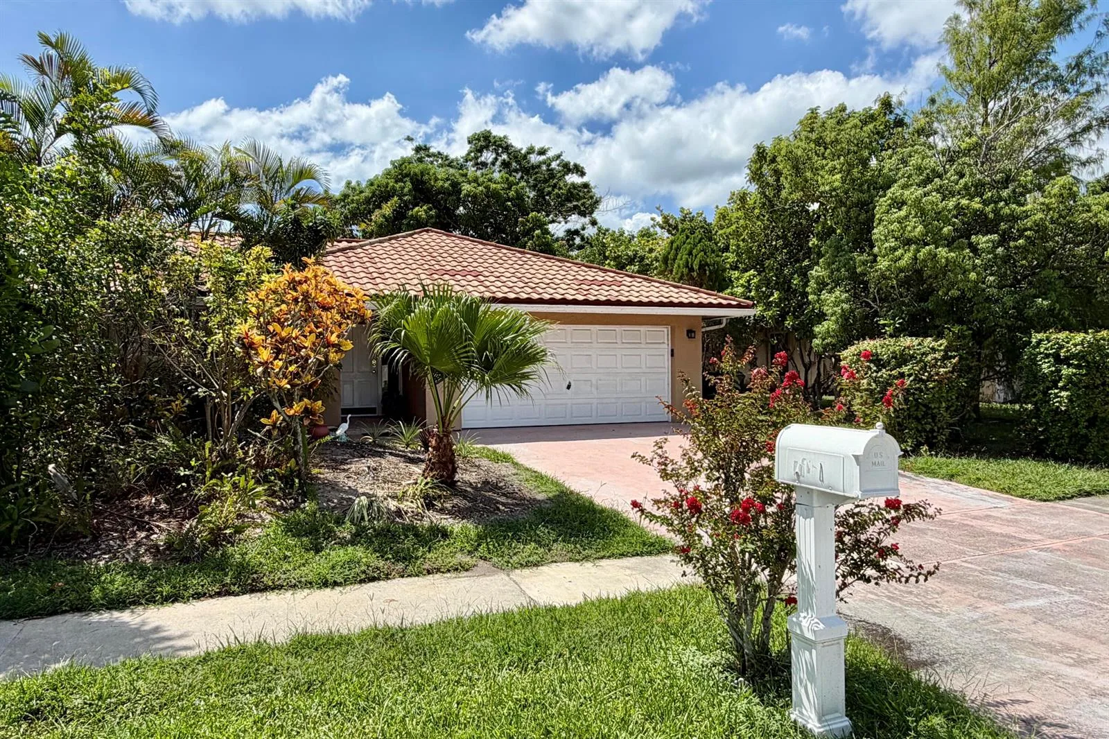 7160 NW 4TH Avenue, Boca Raton, FL 33487 photo 2
