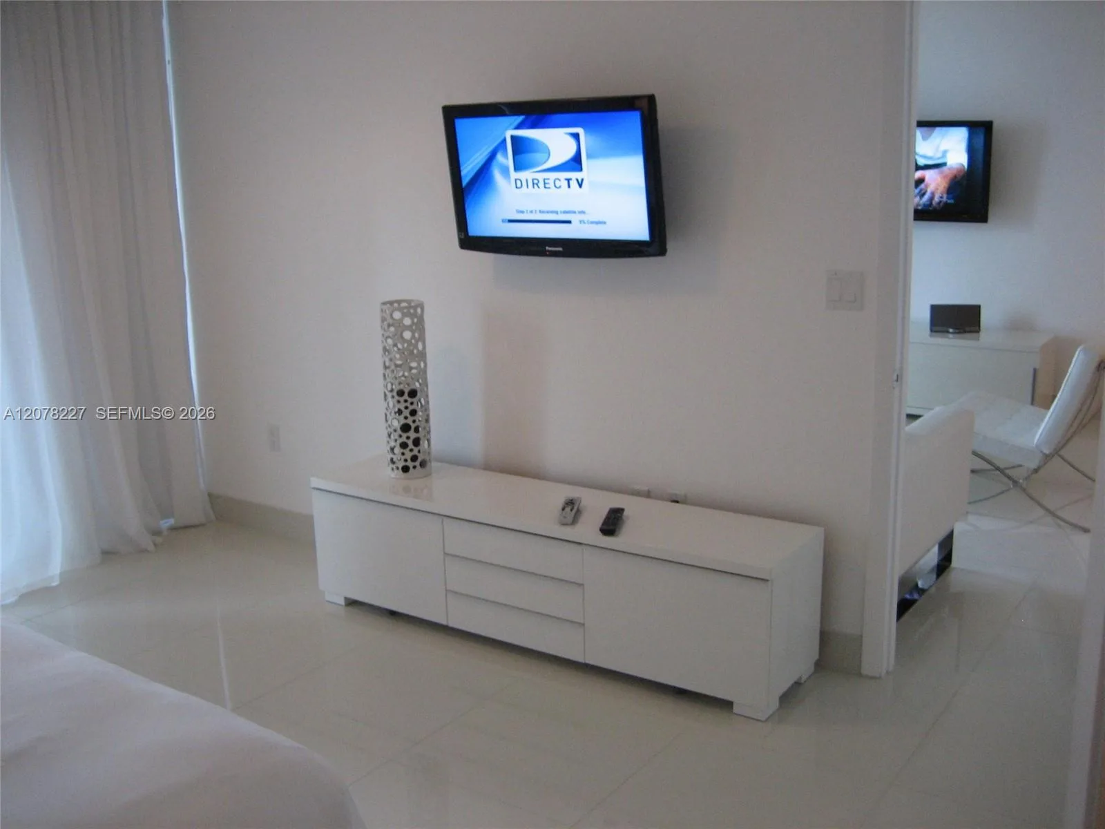 485 Brickell Ave # 1811, Miami, FL 33131 photo 8