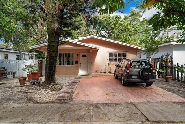 133 NE 48th St, Miami, FL 33137 photo 2