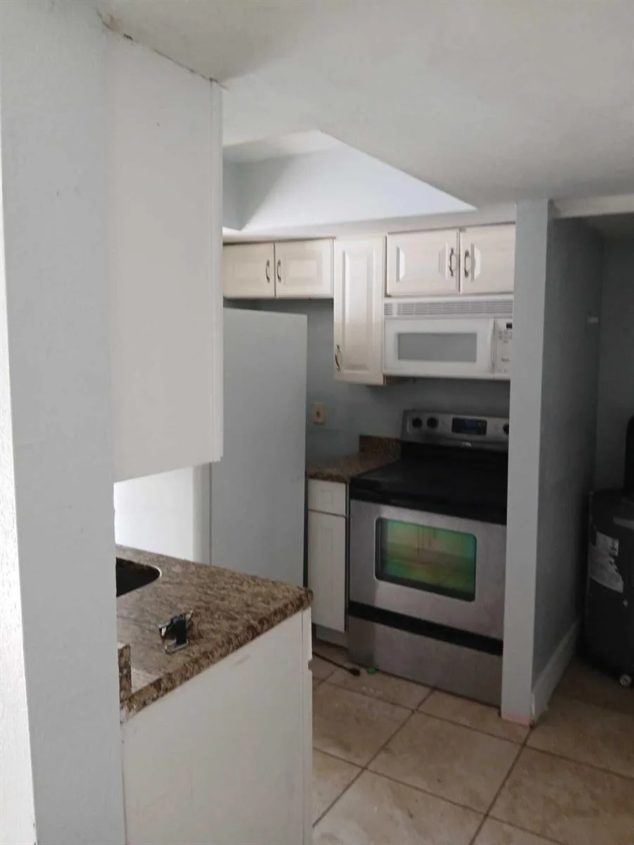 1614 Park Avenue, Fort Myers, FL 33901 photo 3