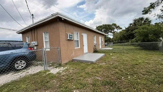 646 NW 14th Ter # APT WEST, Fort Lauderdale, FL 33311 photo 6