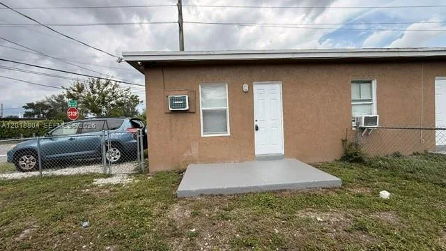 646 NW 14th Ter # APT WEST, Fort Lauderdale, FL 33311 photo 7