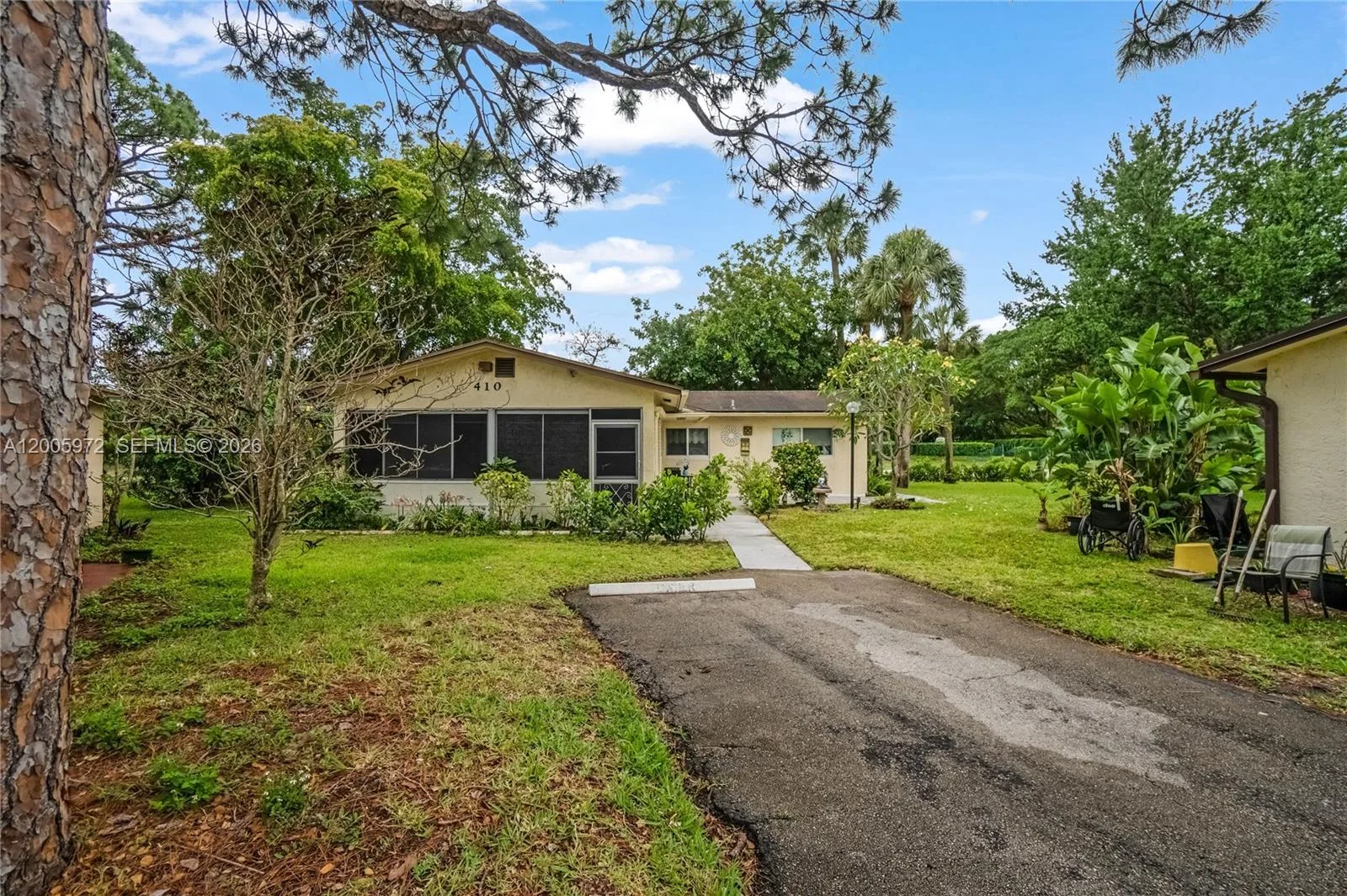410 SW Natura Ave, Deerfield Beach, FL 33441 photo 2