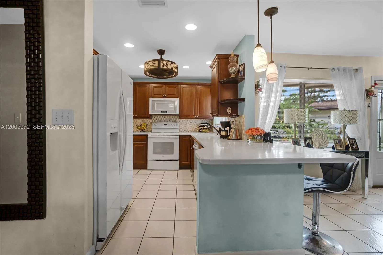 410 SW Natura Ave, Deerfield Beach, FL 33441 photo 5