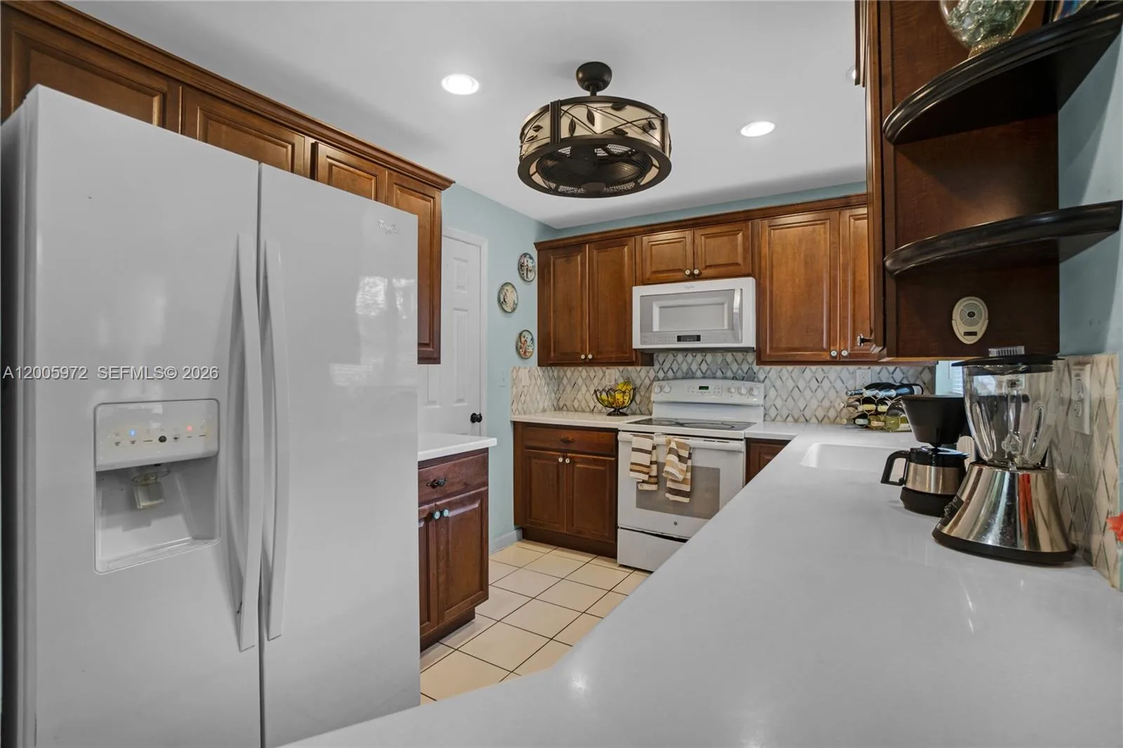 410 SW Natura Ave, Deerfield Beach, FL 33441 photo 9
