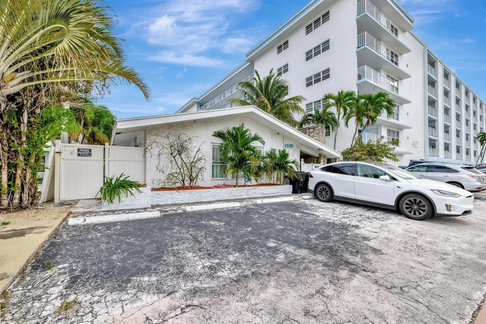 4548 N Ocean # 5, Lauderdale By The Sea, FL 33313 photo 2