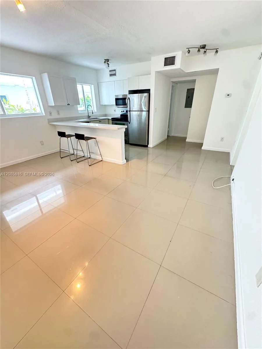 8035 Crespi Blvd # 2, Miami Beach, FL 33141