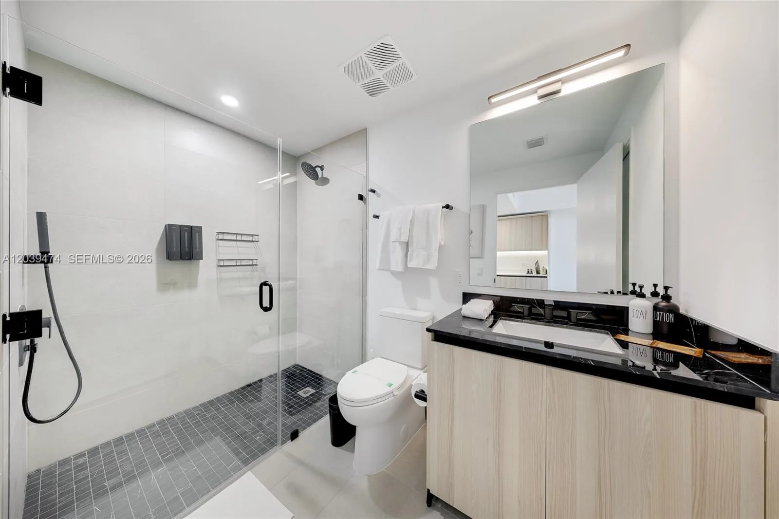 225 N Miami Ave # 1510, Miami, FL 33128