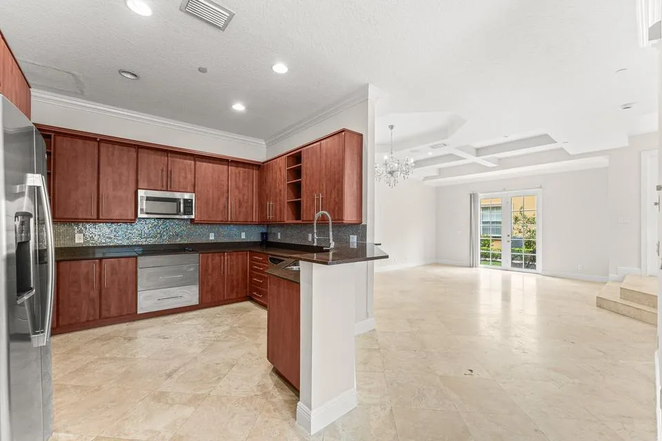 210 NE 69th Circle, Boca Raton, FL 33487 photo 11