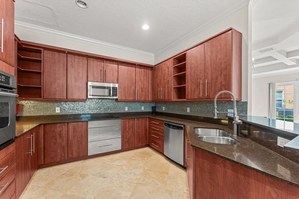 210 NE 69th Circle, Boca Raton, FL 33487 photo 12