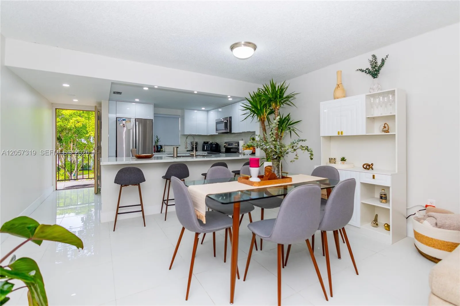 469 N Pine Island Rd # B308, Plantation, FL 33324 photo 6