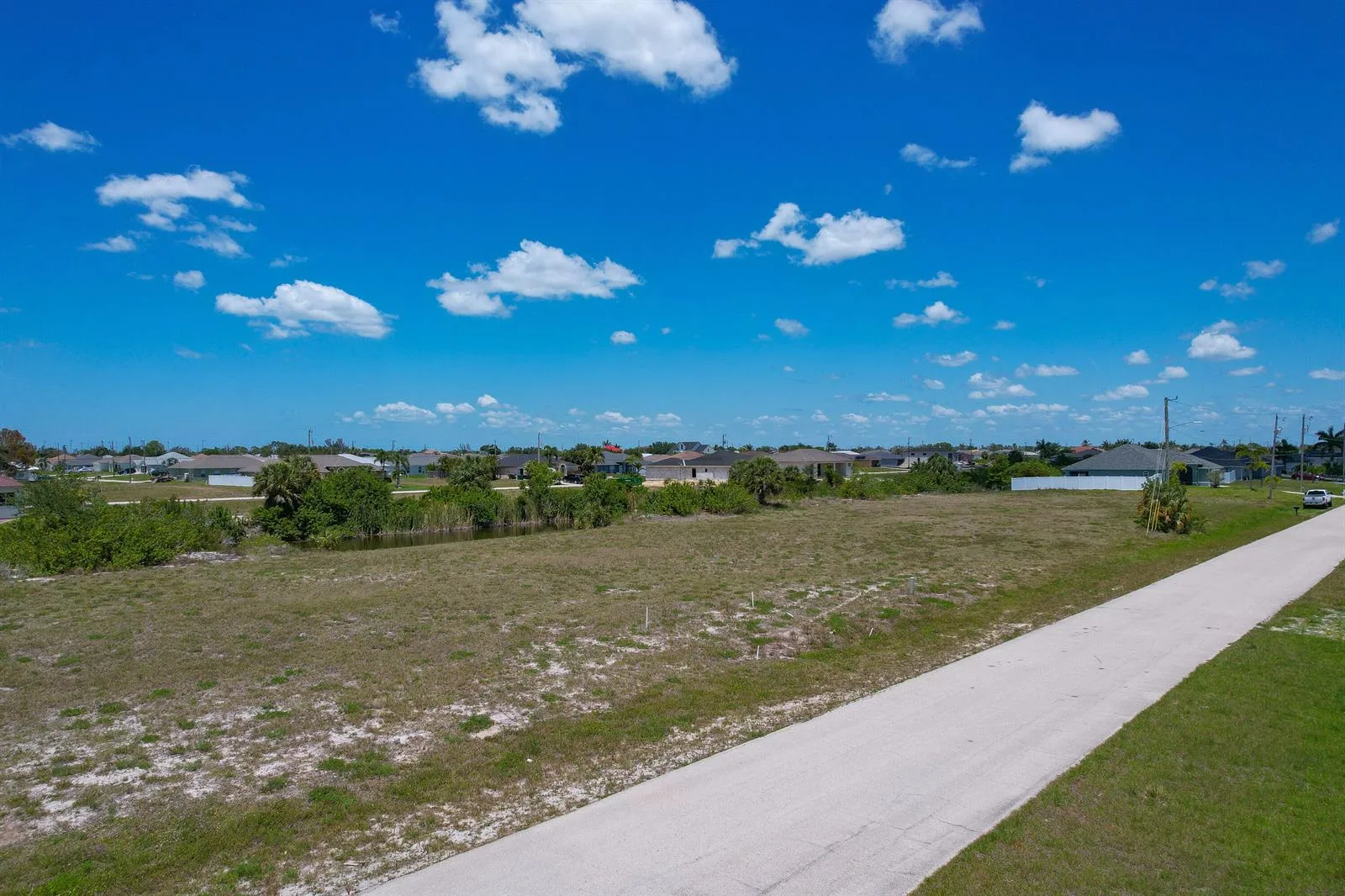 904 NW 12th Avenue, Cape Coral, FL 33993 photo 2