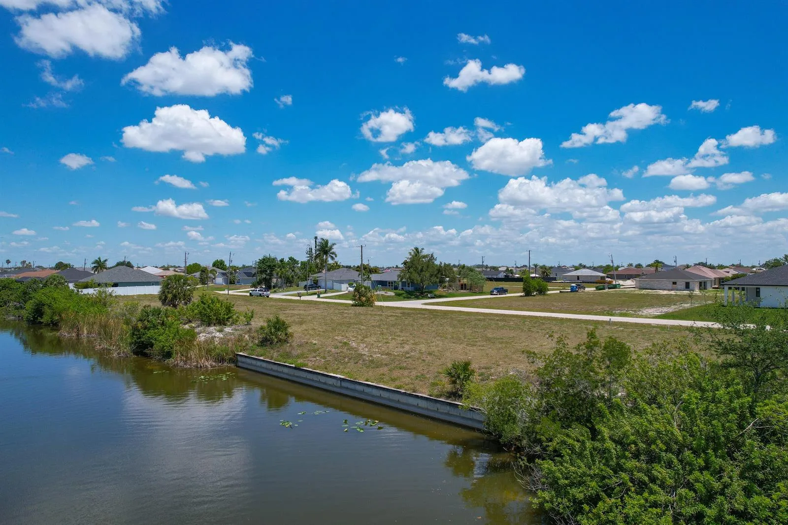 904 NW 12th Avenue, Cape Coral, FL 33993 photo 3