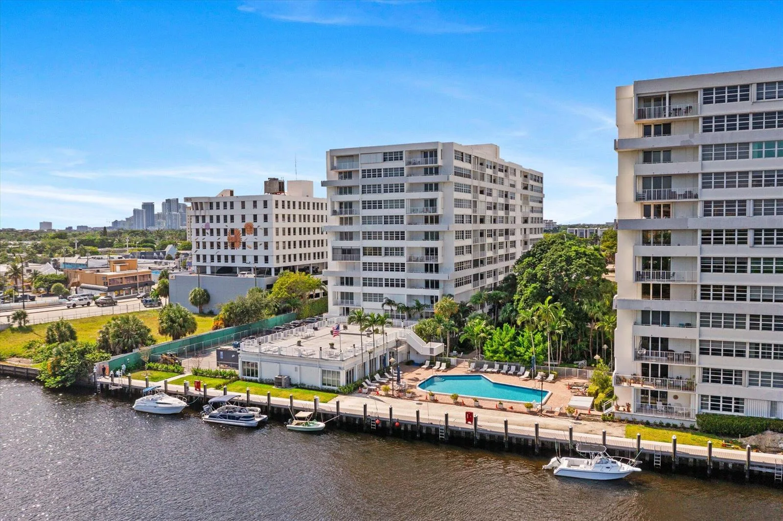 1160 N Federal Highway # 221, Fort Lauderdale, FL 33304