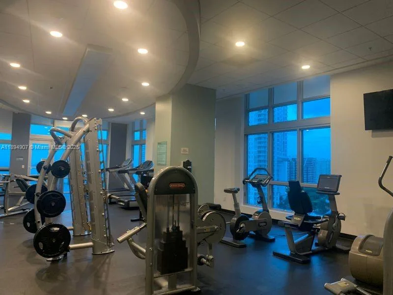 300 S Biscayne Blvd # T-1908, Miami, FL 33131 photo 12