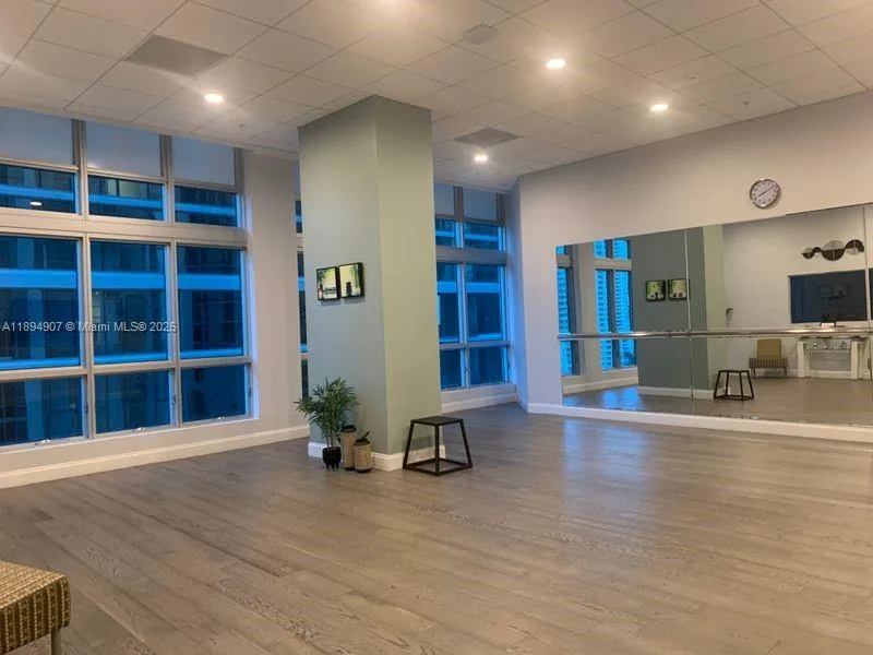 300 S Biscayne Blvd # T-1908, Miami, FL 33131 photo 13