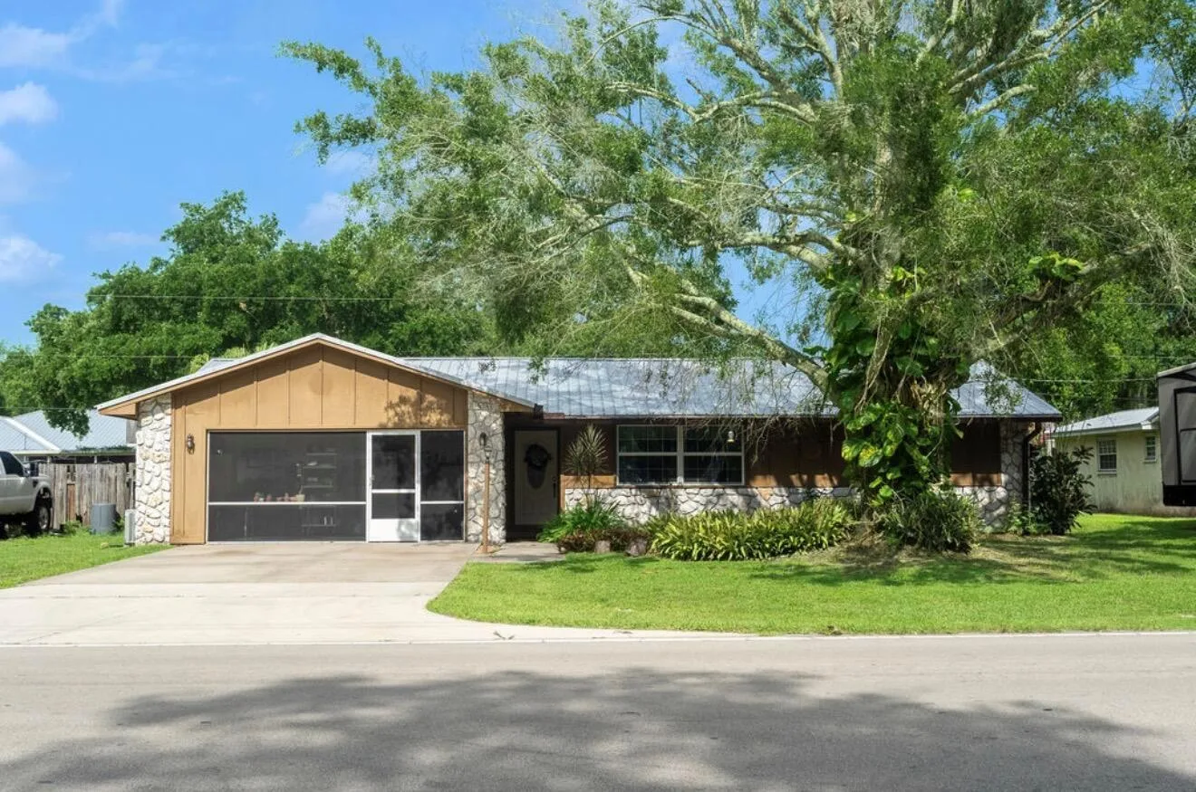1864 SW 24th Avenue, Okeechobee, FL 34974
