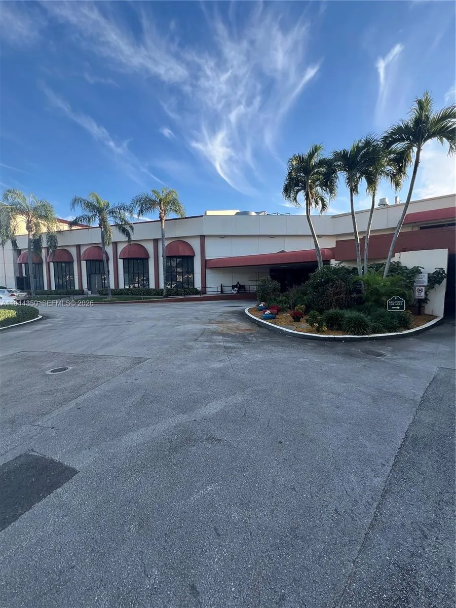 8900 Washington Blvd # 402, Pembroke Pines, FL 33025 — zdjęcie 2