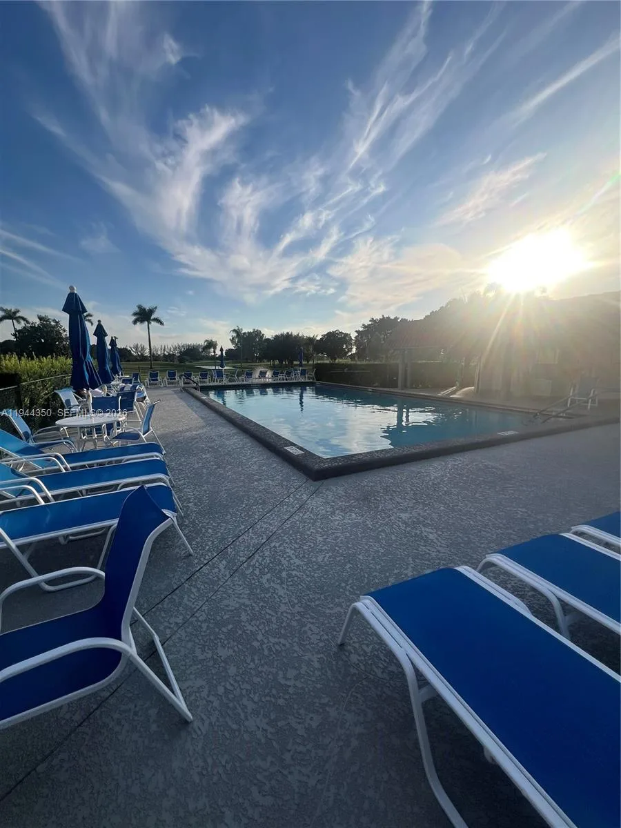 8900 Washington Blvd # 402, Pembroke Pines, FL 33025 — zdjęcie 4