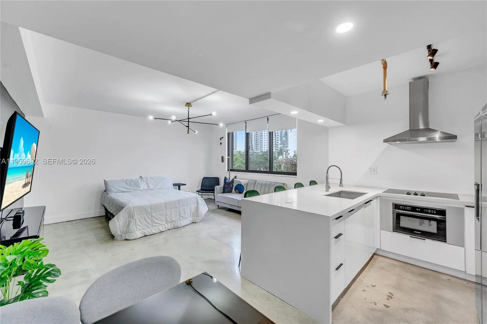 540 Brickell Key Dr # 409, Miami, FL 33131 photo 2