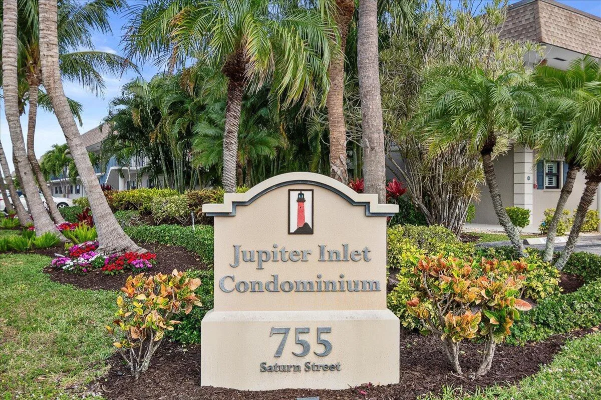 755 Saturn Street # H101, Jupiter, FL 33477