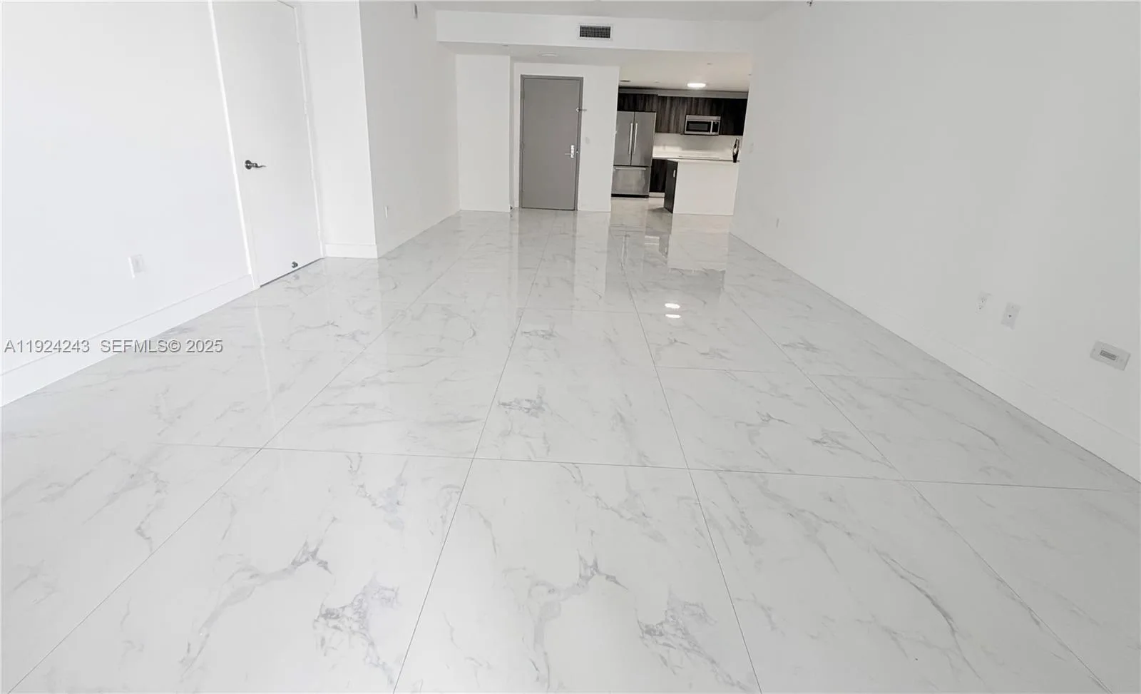 488 NE 18th St # 2310, Miami, FL 33132 photo 10