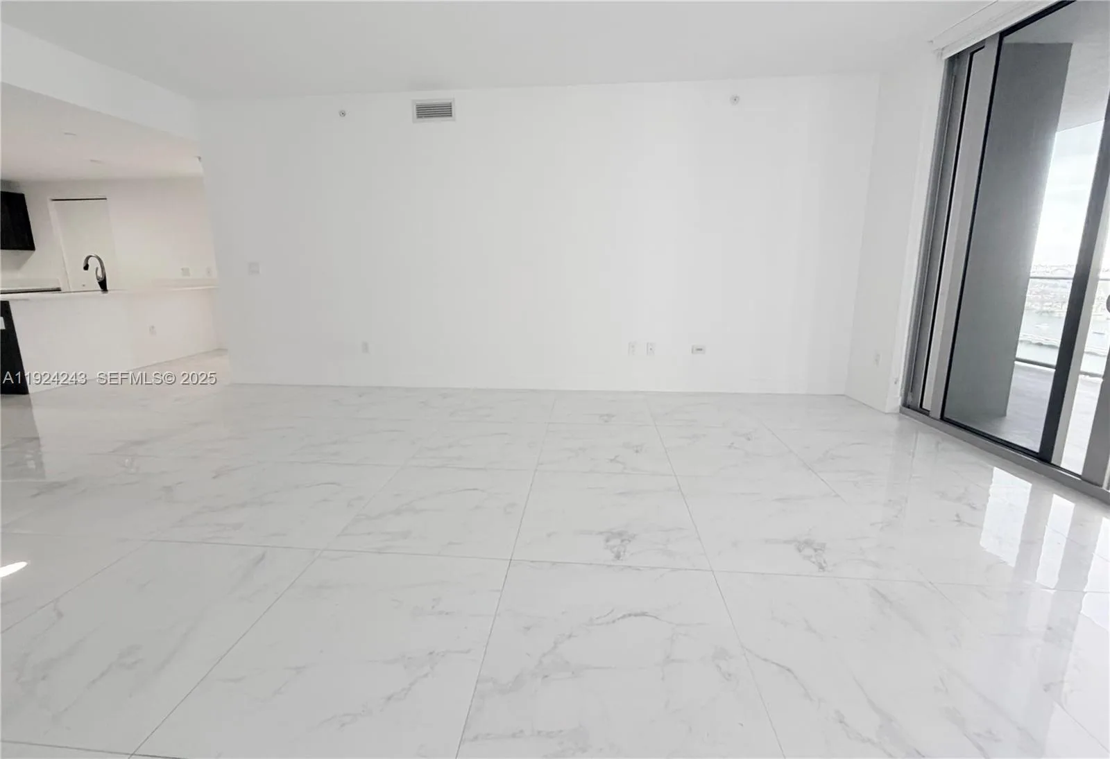 488 NE 18th St # 2310, Miami, FL 33132 photo 12