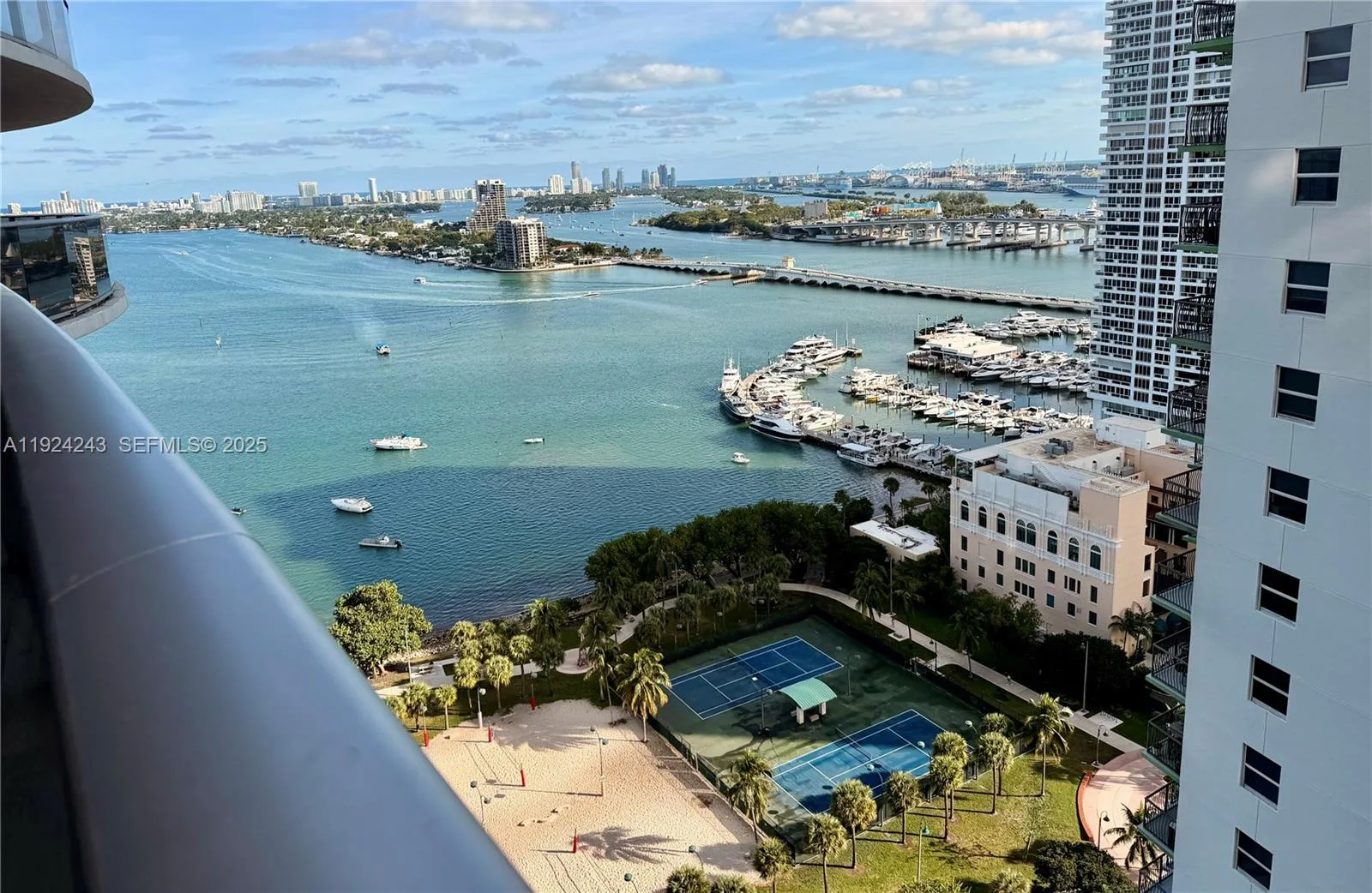 488 NE 18th St # 2310, Miami, FL 33132 photo 4