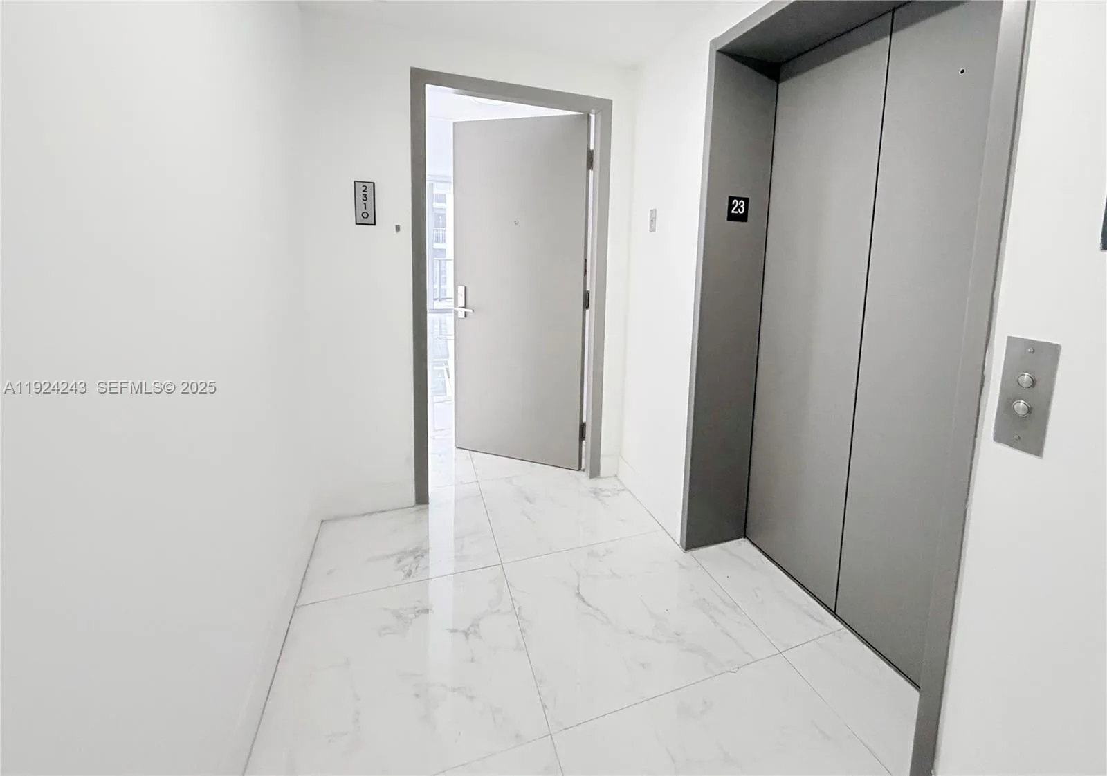 488 NE 18th St # 2310, Miami, FL 33132 photo 6