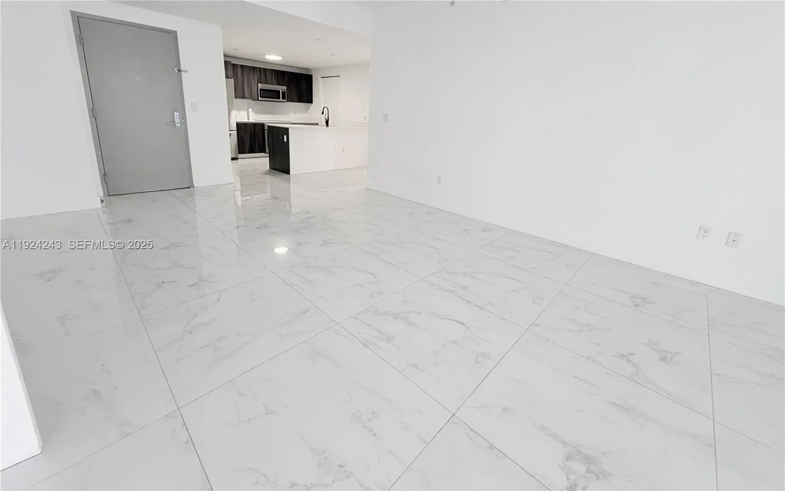488 NE 18th St # 2310, Miami, FL 33132 photo 7