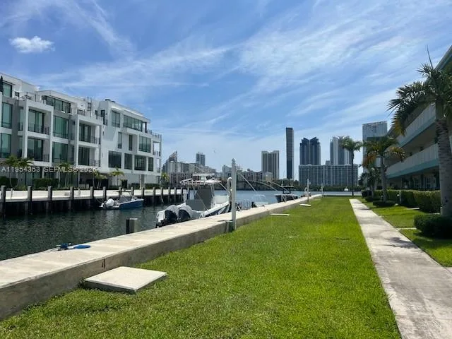 3923 NE 166th St # N-108, North Miami Beach, FL 33160 photo 4