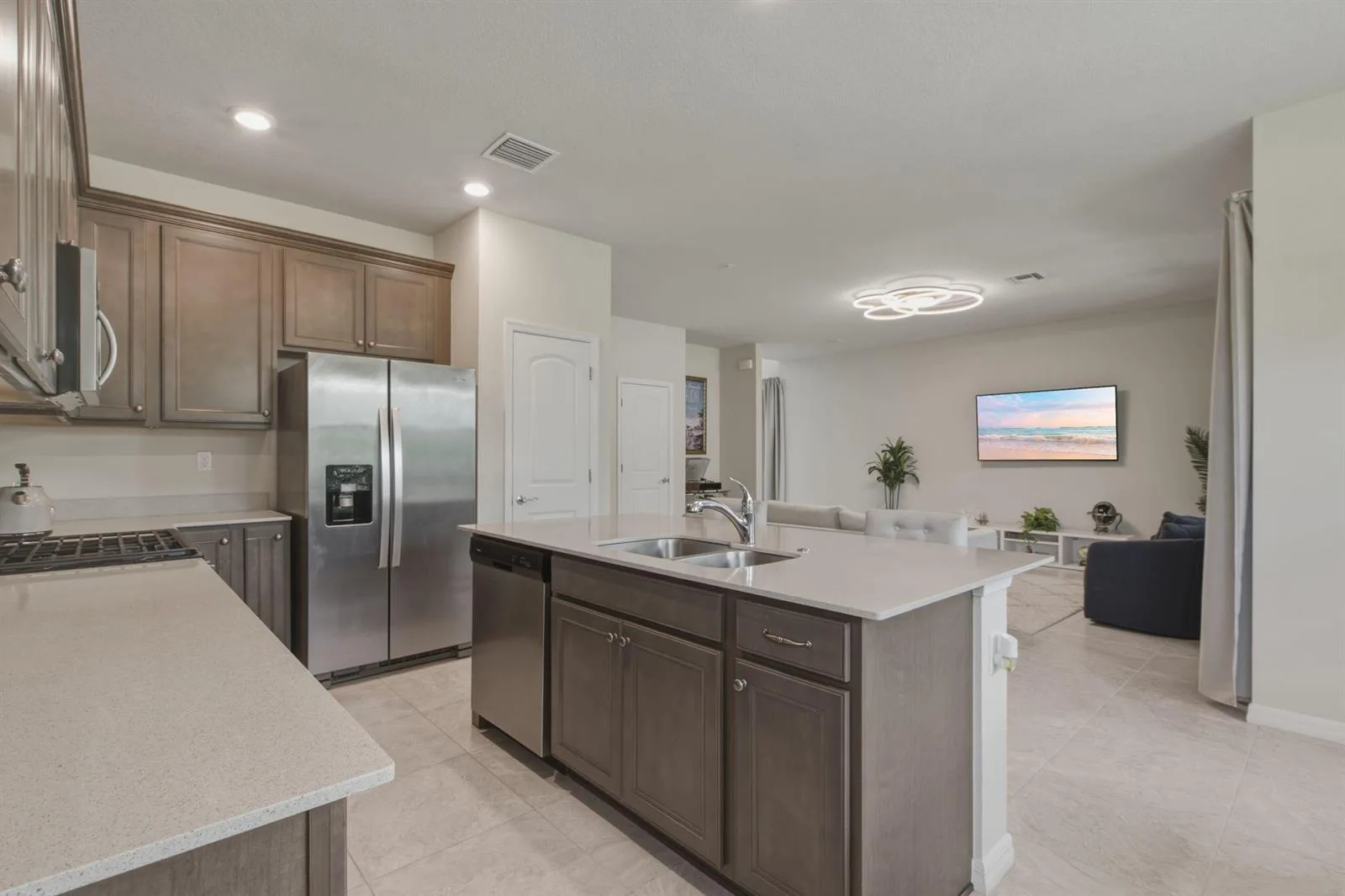 4601 Pinehurst Trail E, Oakland Park, FL 33309 photo 11
