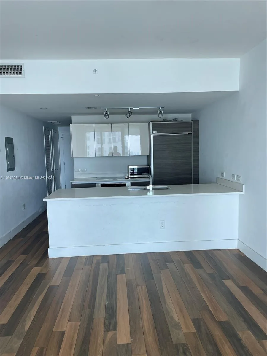 1100 S MIAMI AVE # 4111, Miami, FL 33130